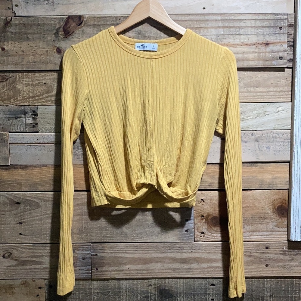Hollister Long Sleeve Crop Top - Picture 2 of 5